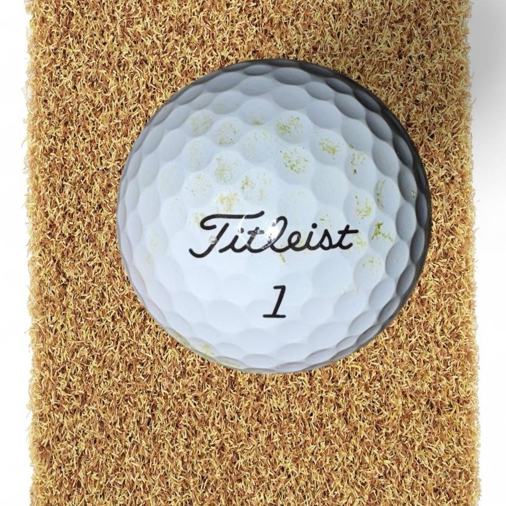 Titleist Pro V1 white golf balls #golf #golfballs